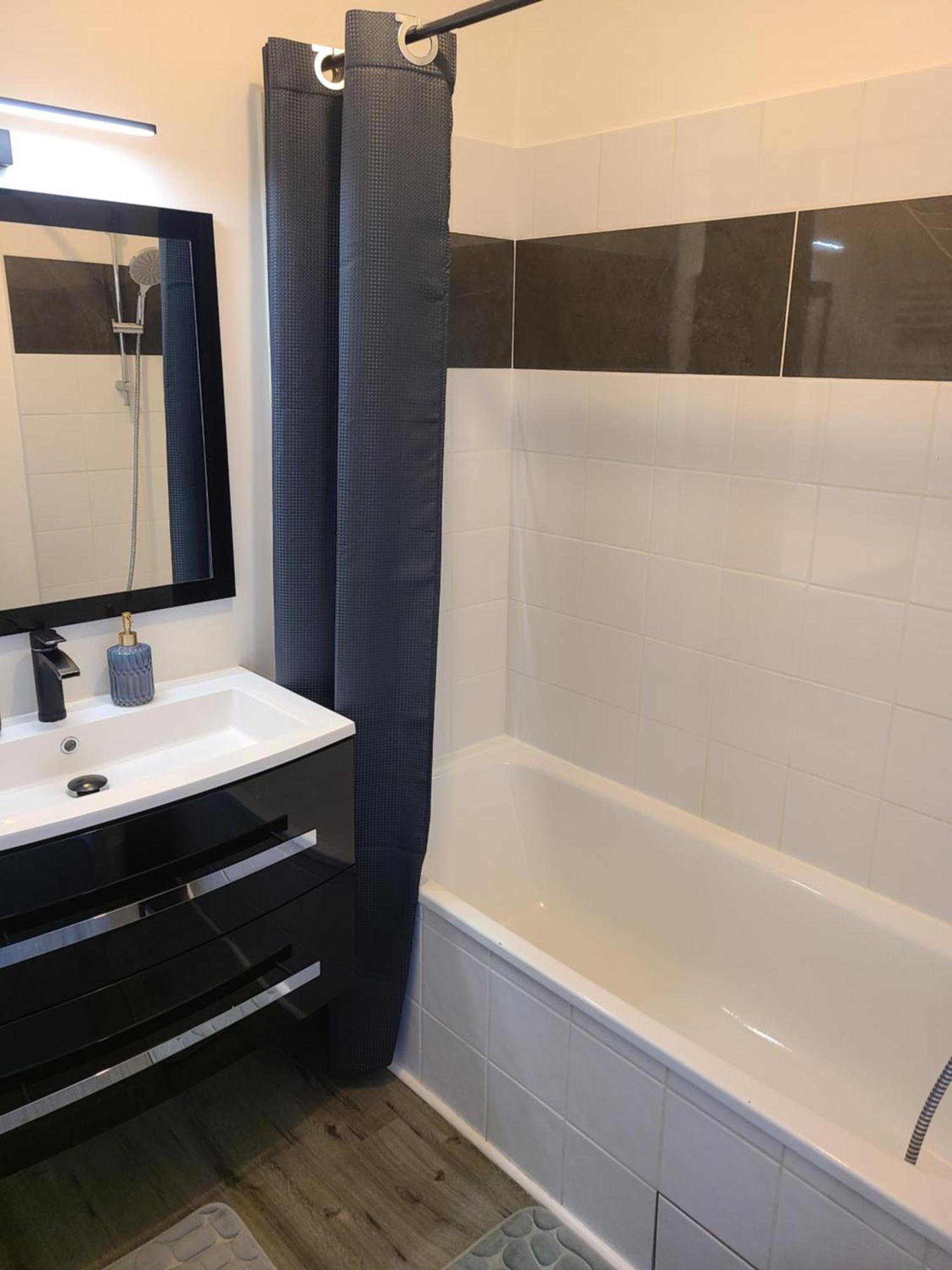 Joli T2 Proche Gare Avec Vue Apartment Annemasse Ngoại thất bức ảnh