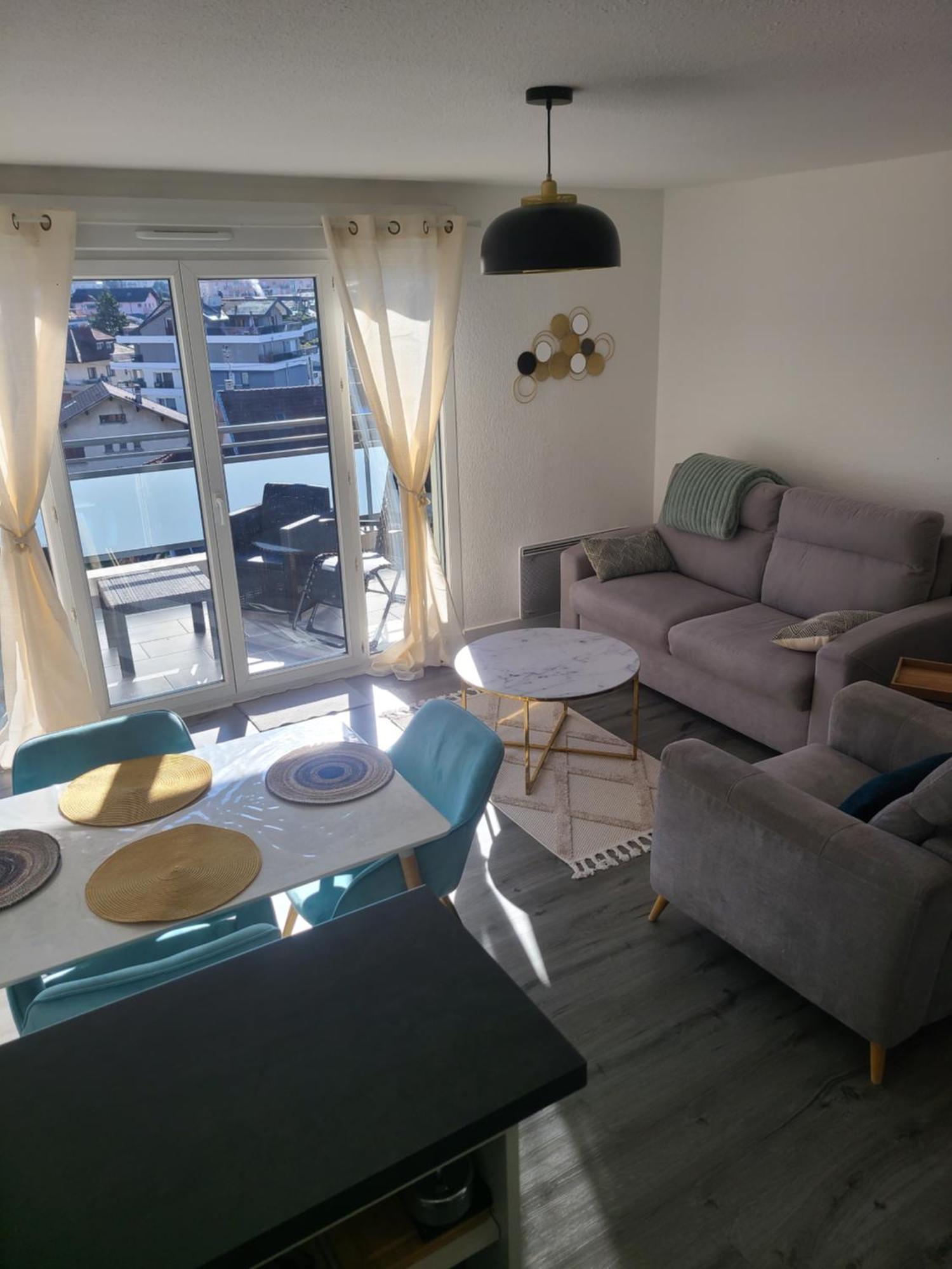 Joli T2 Proche Gare Avec Vue Apartment Annemasse Ngoại thất bức ảnh